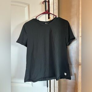 Women’s Vuori Feather Baby Tee Black Short Sleeve Size Small